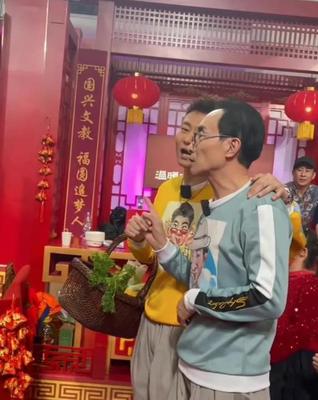 四台春晚齐贺岁，语言文化谱新篇